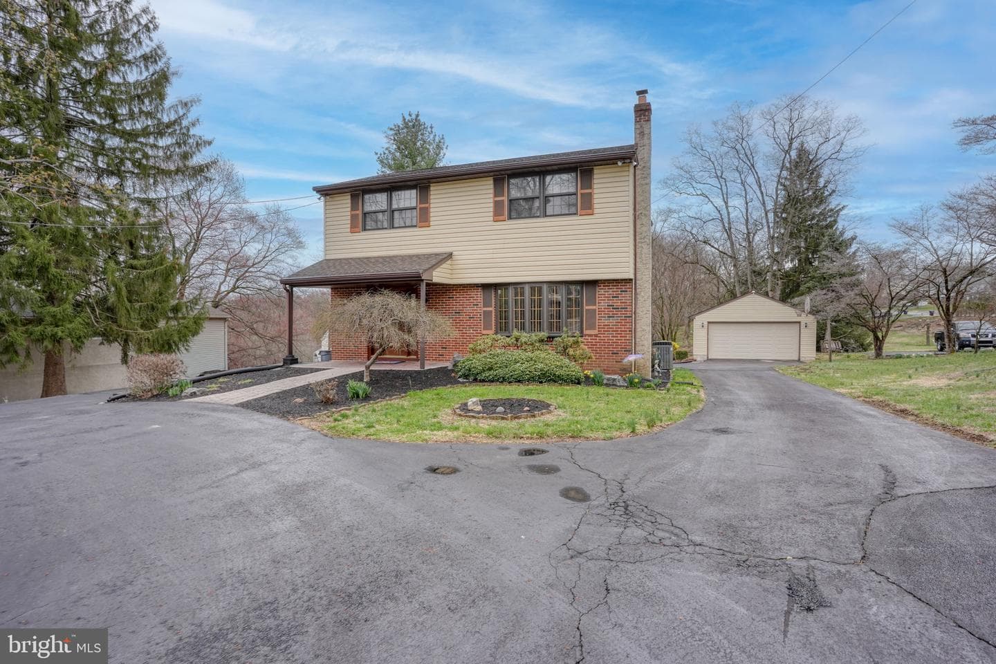 3850 Naamans Creek Road photo 2