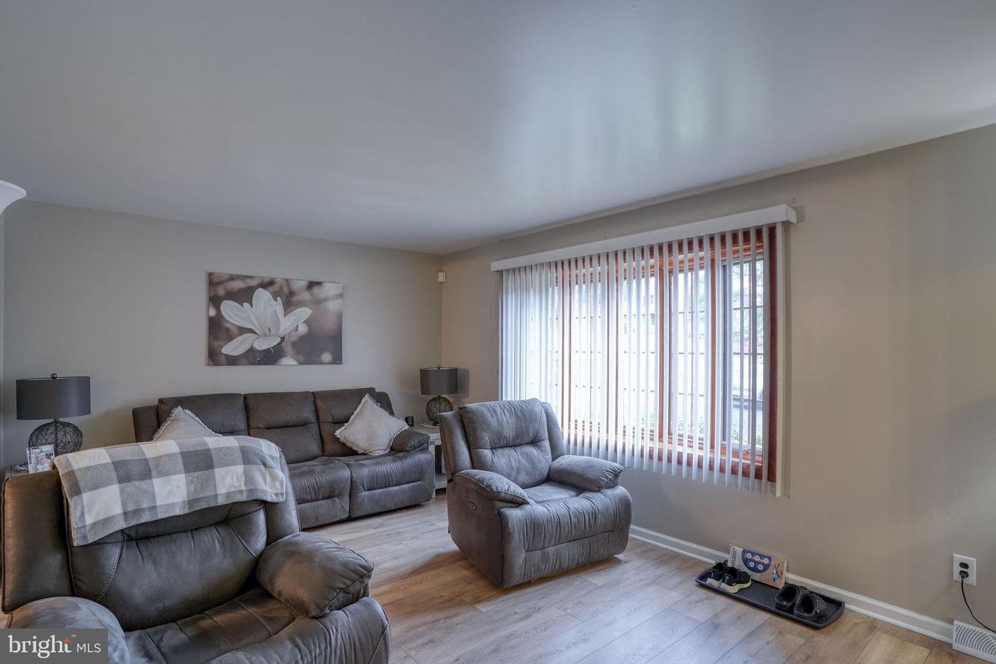 3850 Naamans Creek Road photo 5