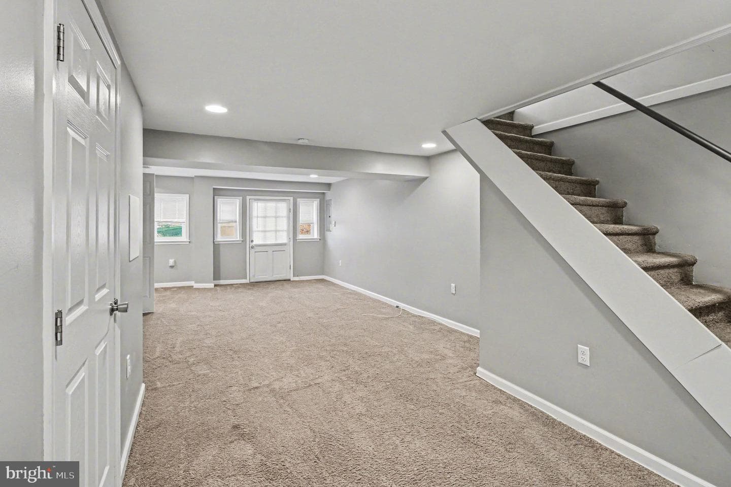 646 Clymer Lane photo 22