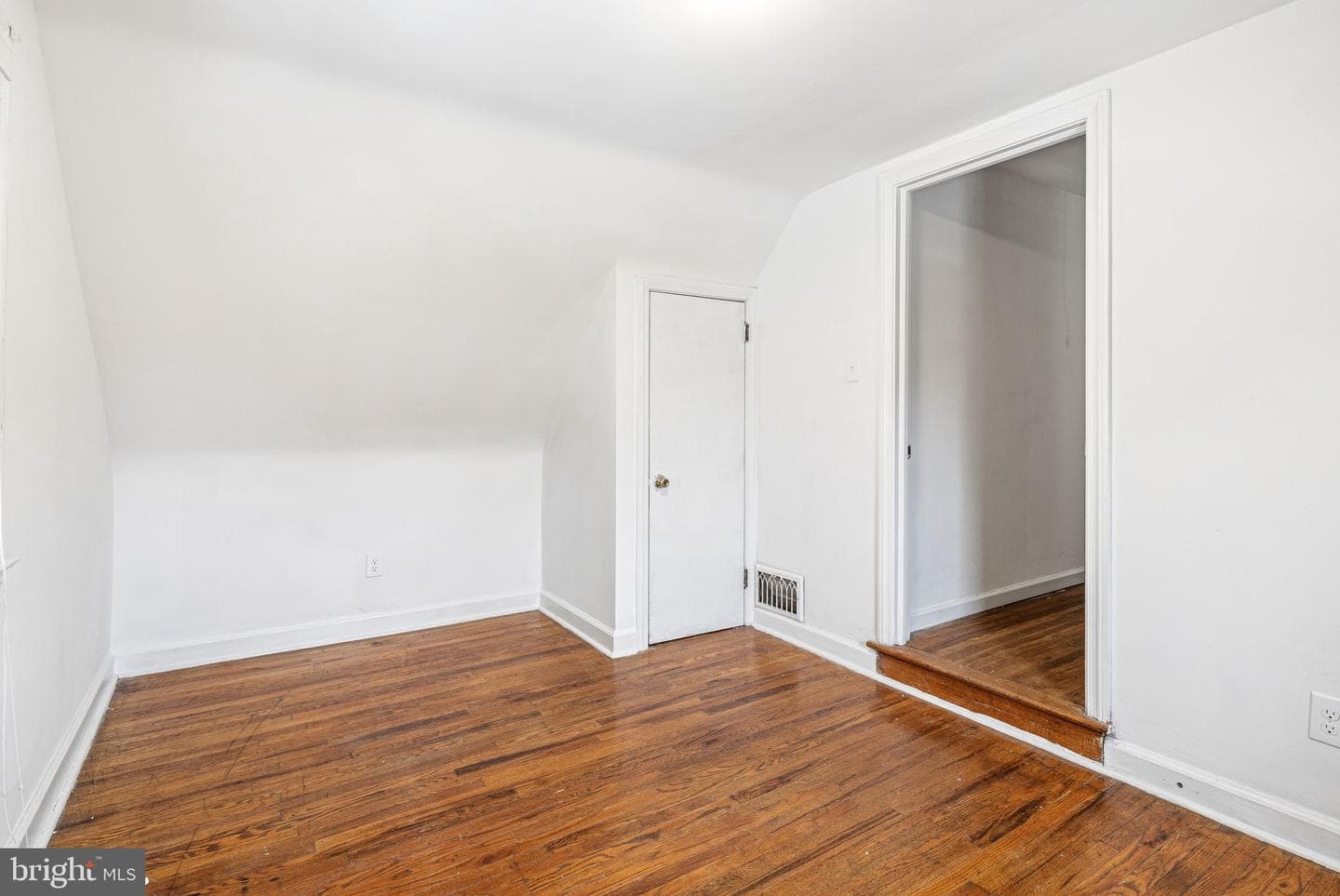 522 Amosland Road photo 22