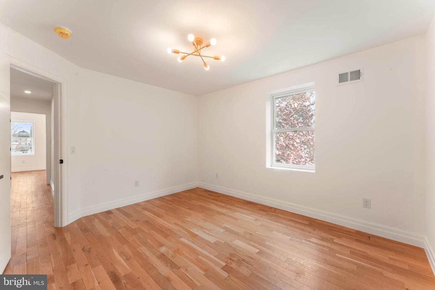 1090 Eddystone Avenue photo 27
