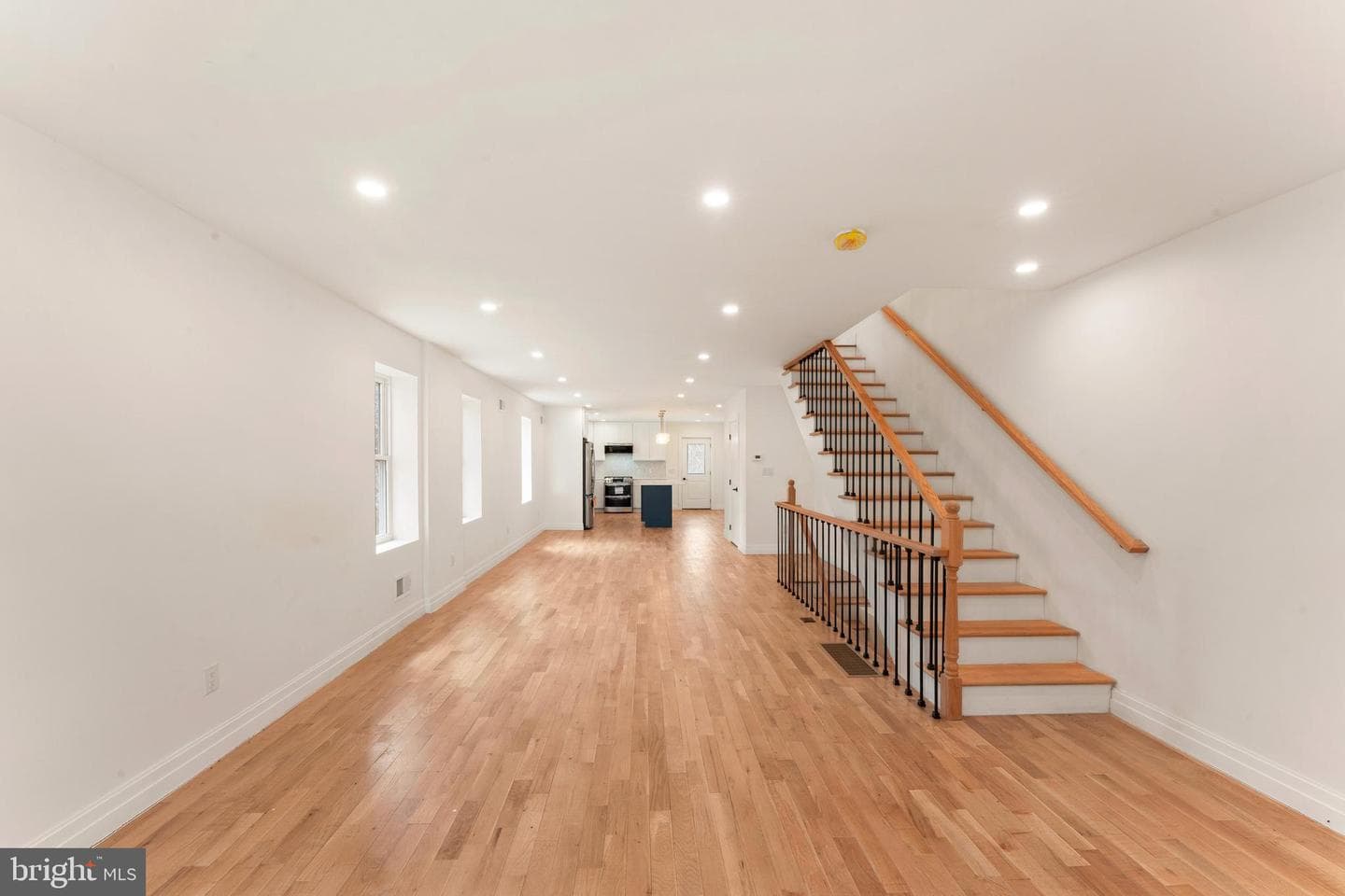 1090 Eddystone Avenue photo 9
