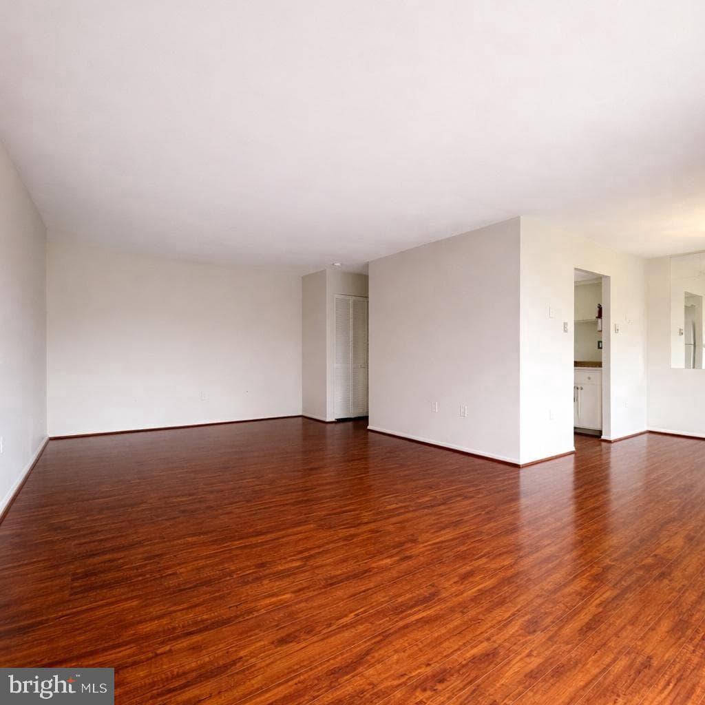 280 Bridgewater Road #j5 photo 4