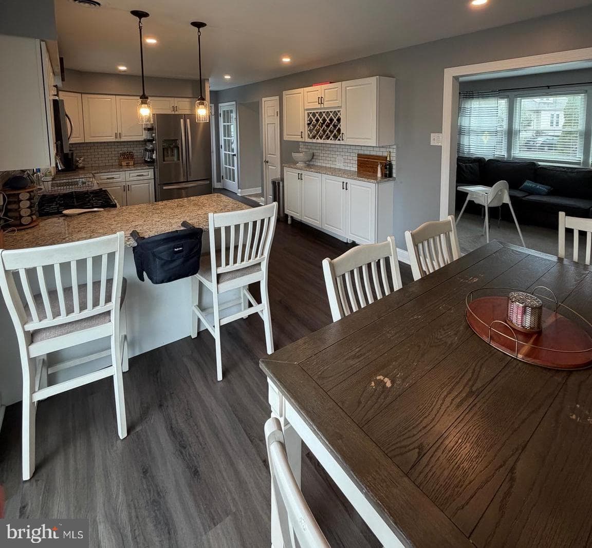 715 Swarthmore Avenue photo 8