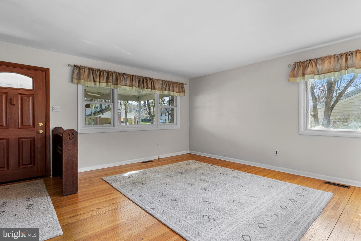 830 Lewis Lane photo 7