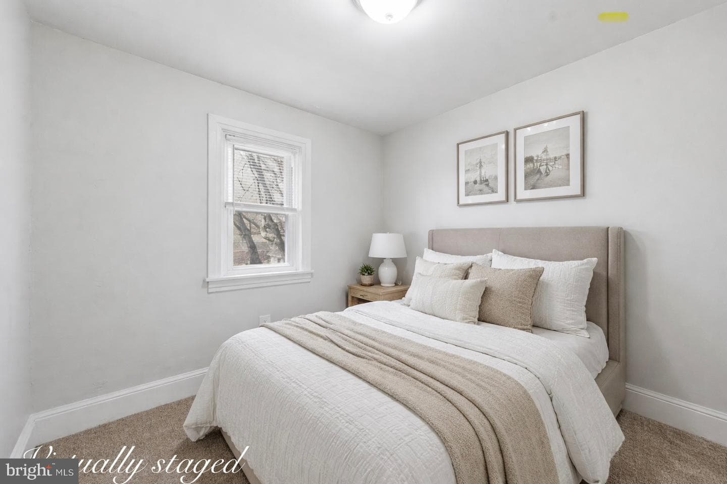 1042 Randall Avenue photo 11