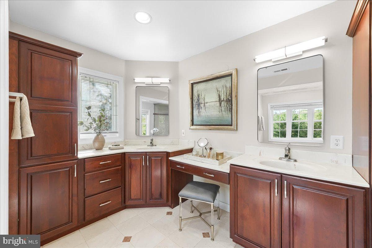 3507 Runnymeade Drive photo 39