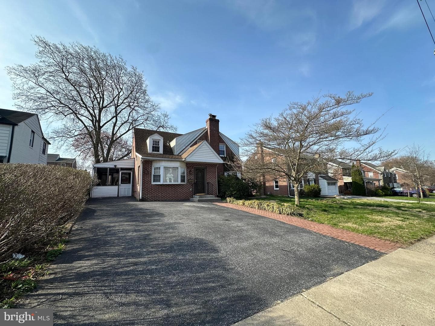 1549 Burmont Road photo 2