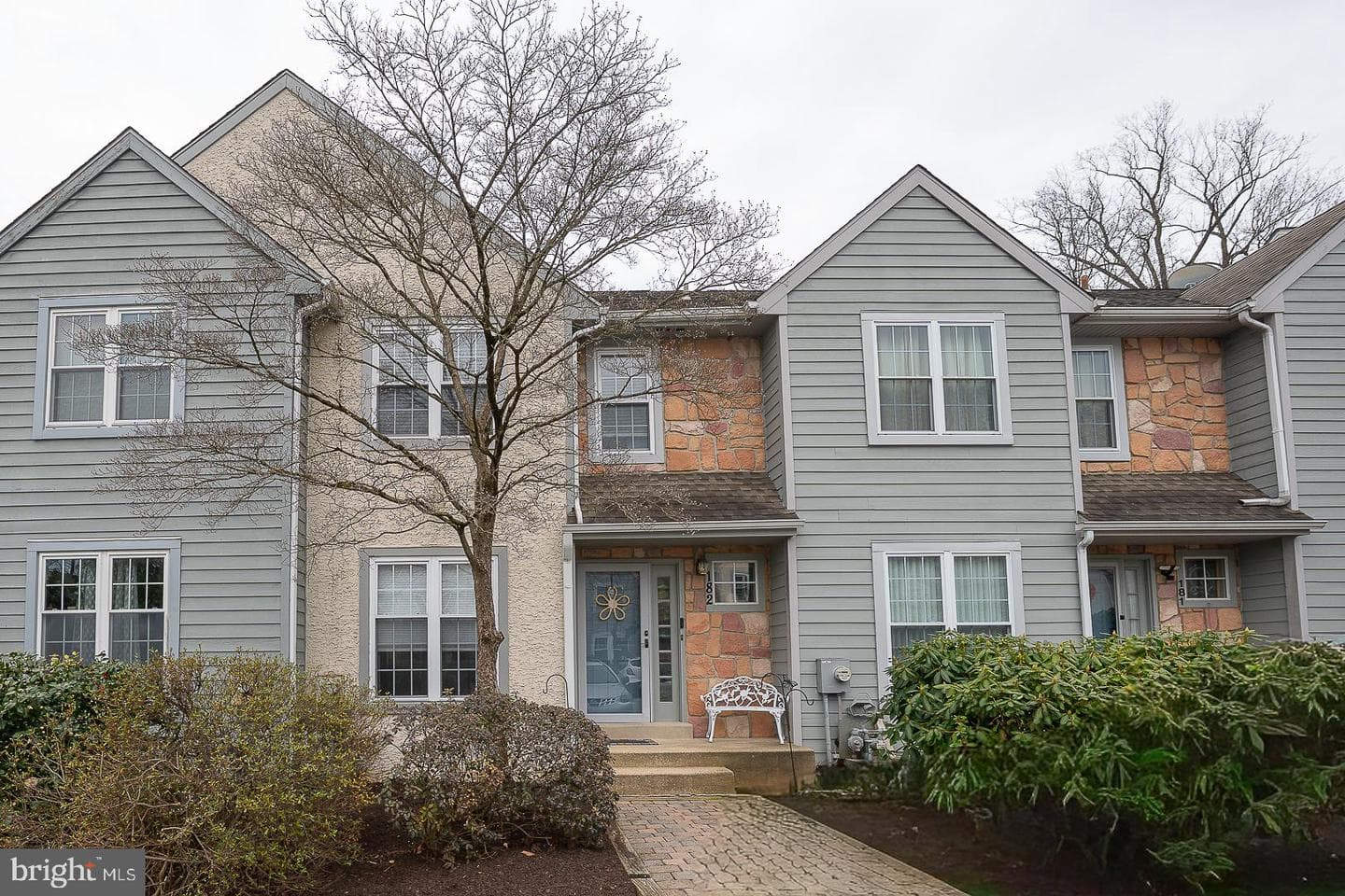182 Nottingham Court