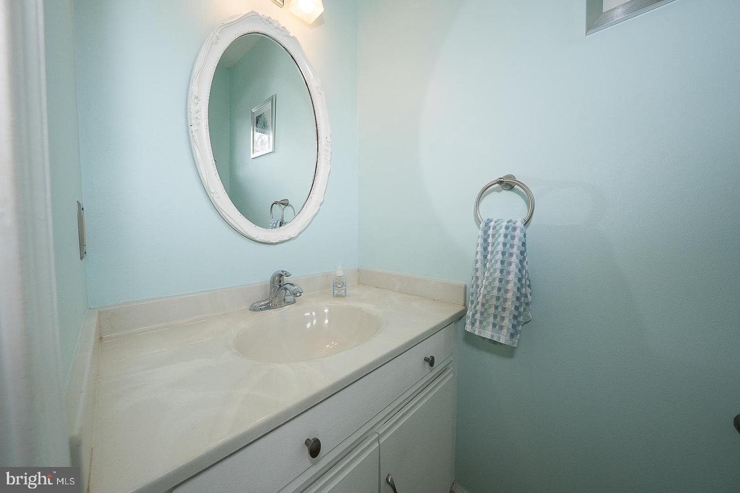 182 Nottingham Court photo 15