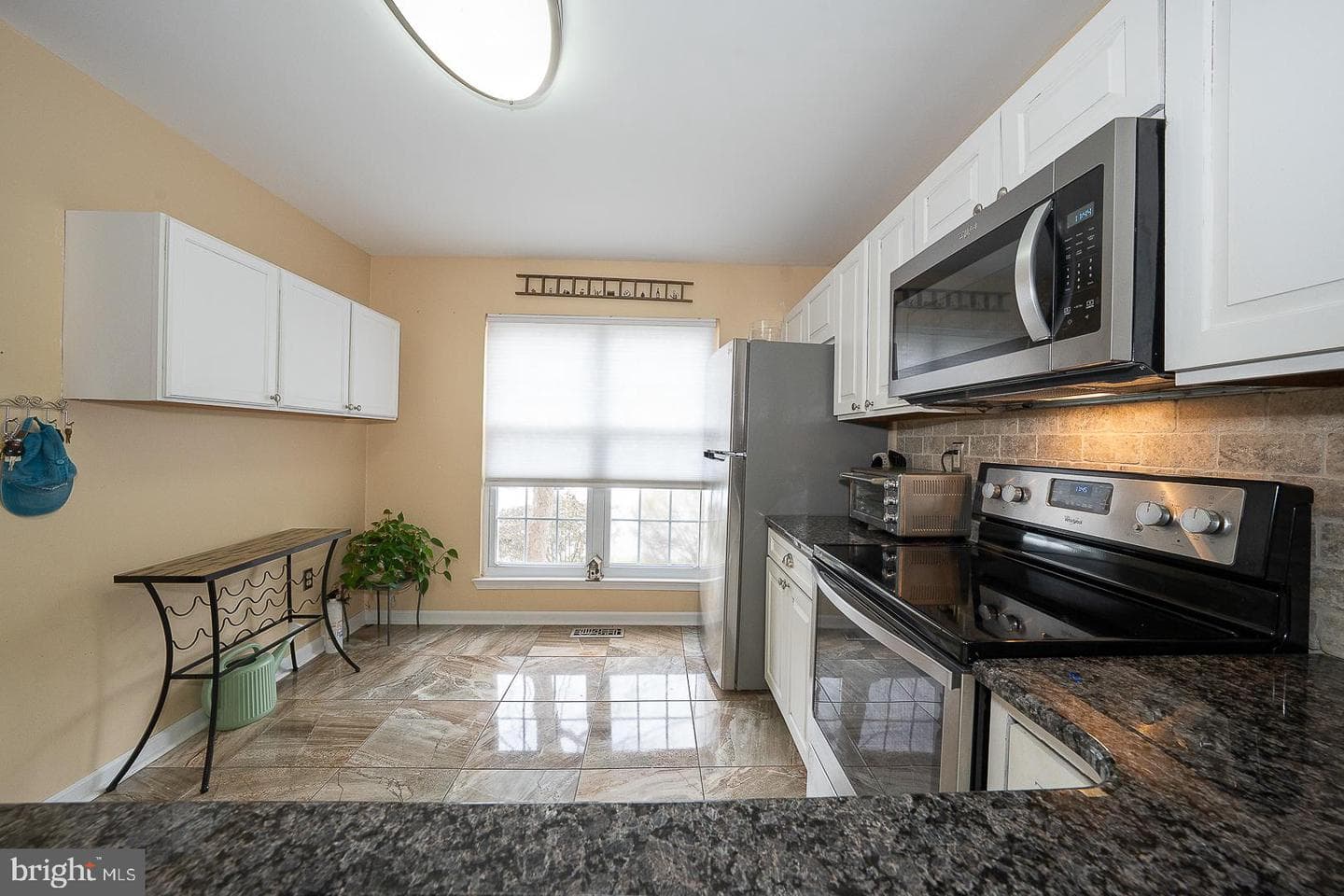 182 Nottingham Court photo 5