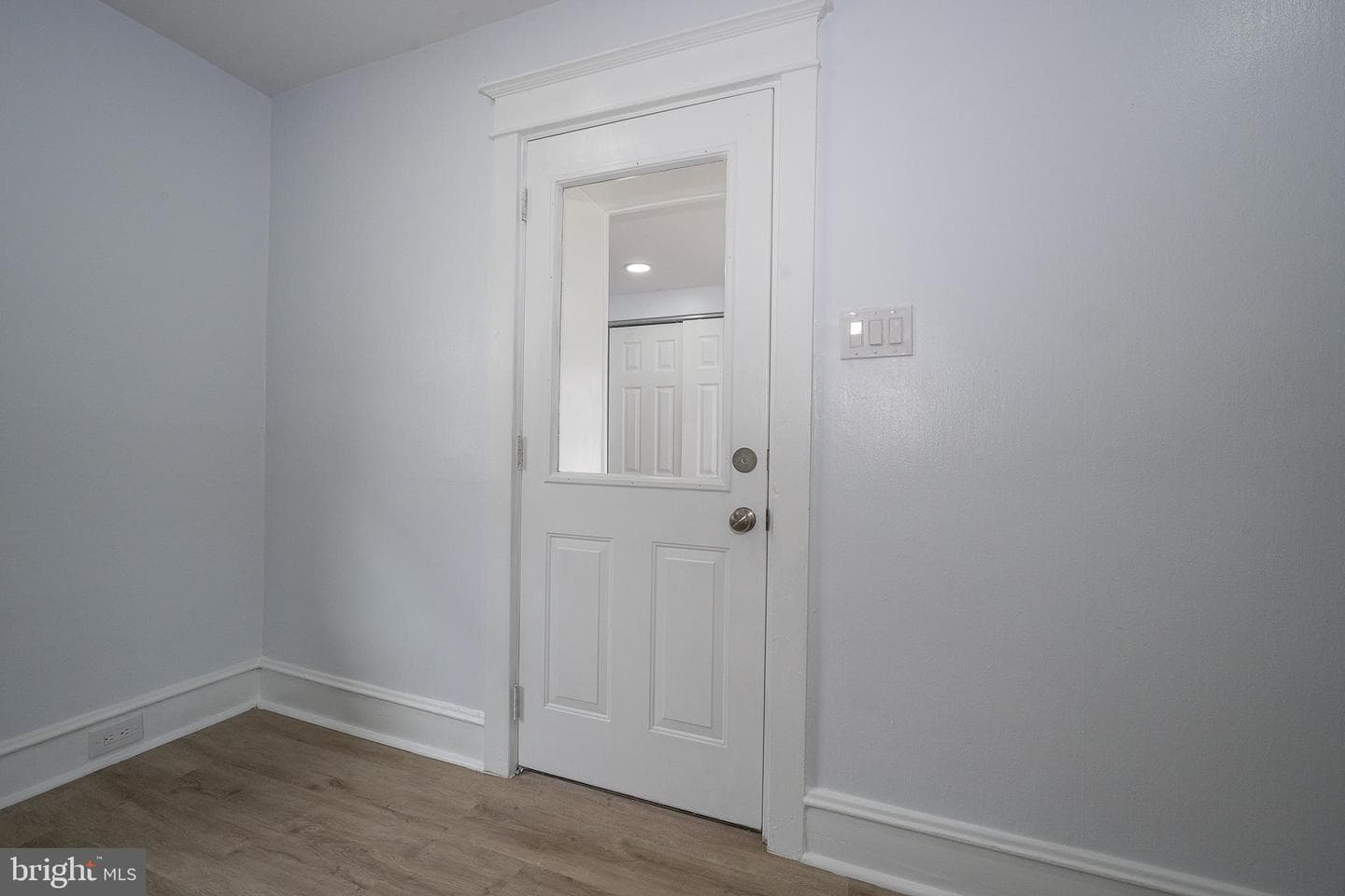 828 Mason Avenue photo 18