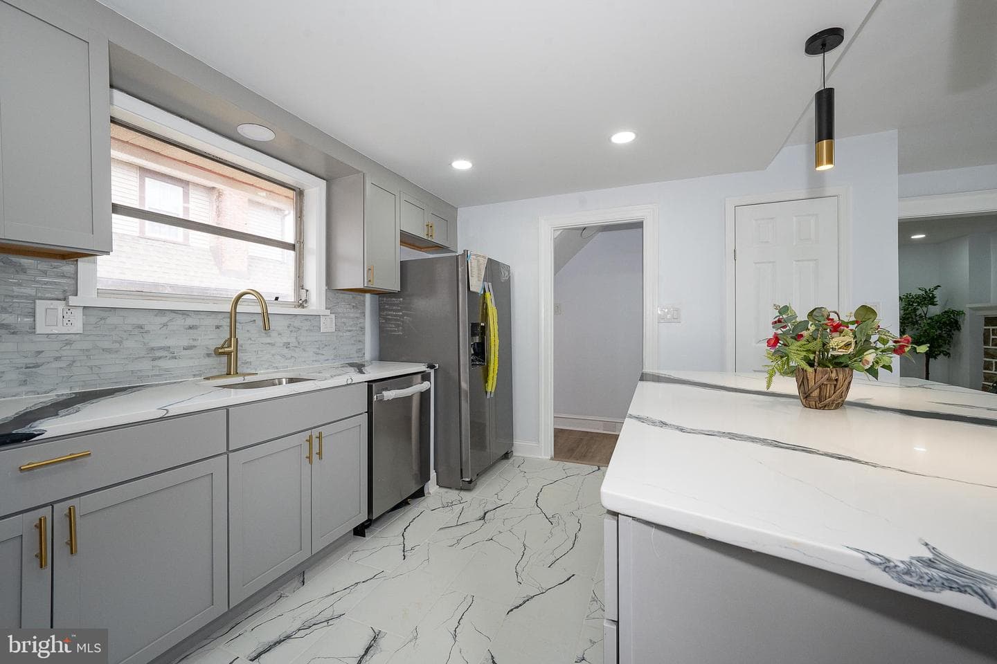 828 Mason Avenue photo 33