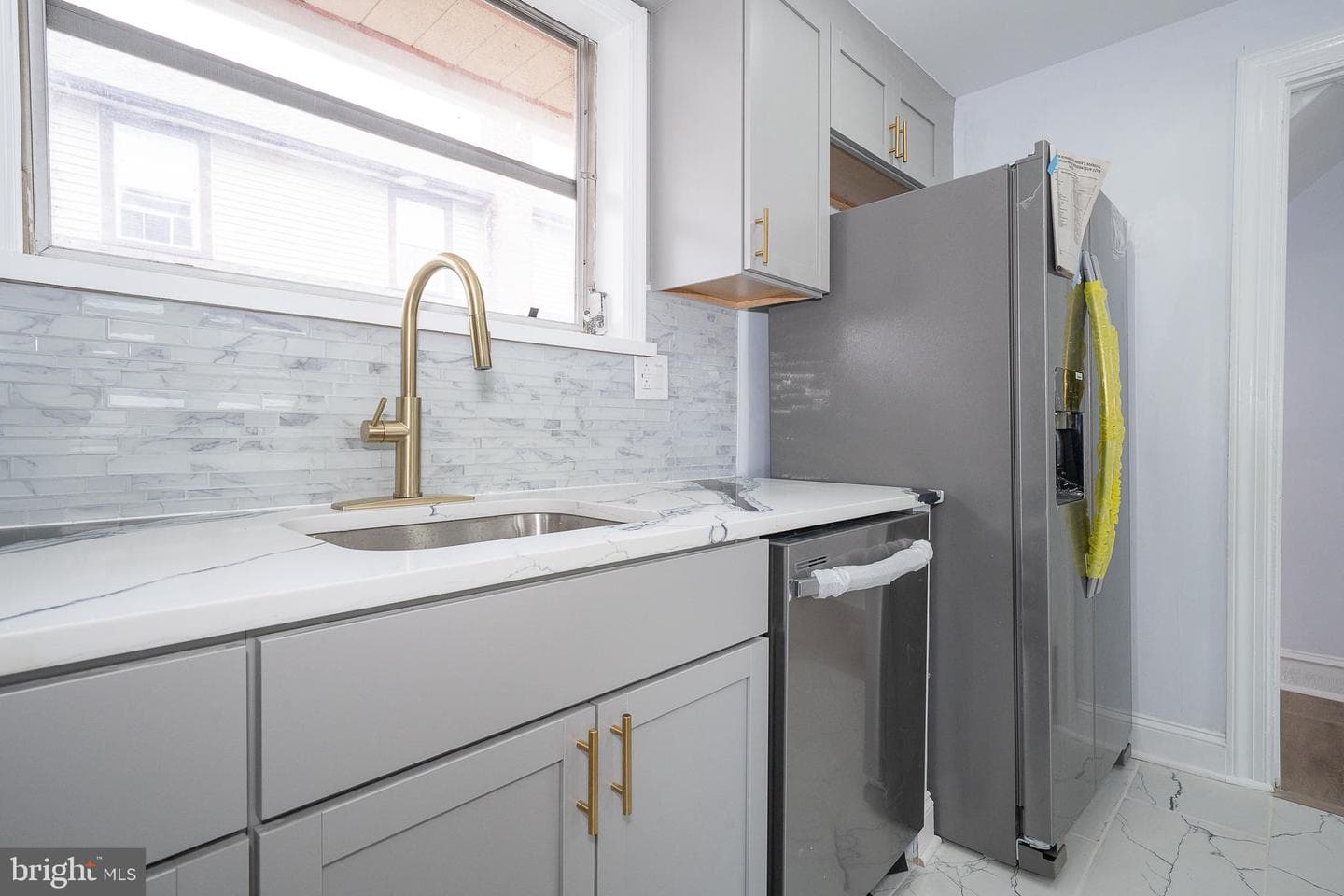 828 Mason Avenue photo 35