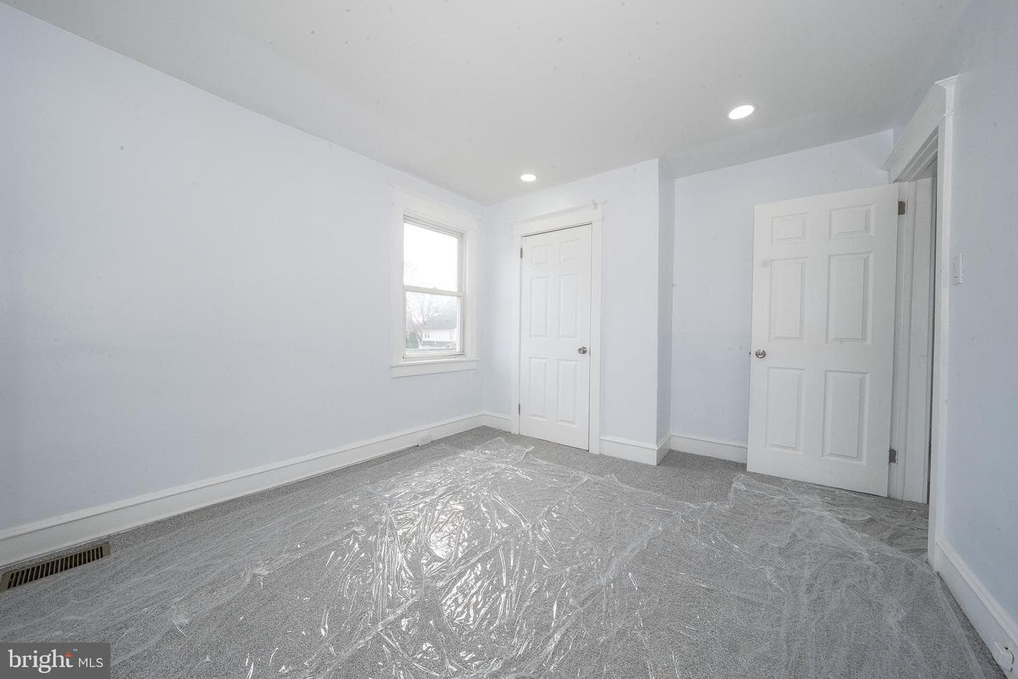 828 Mason Avenue photo 44