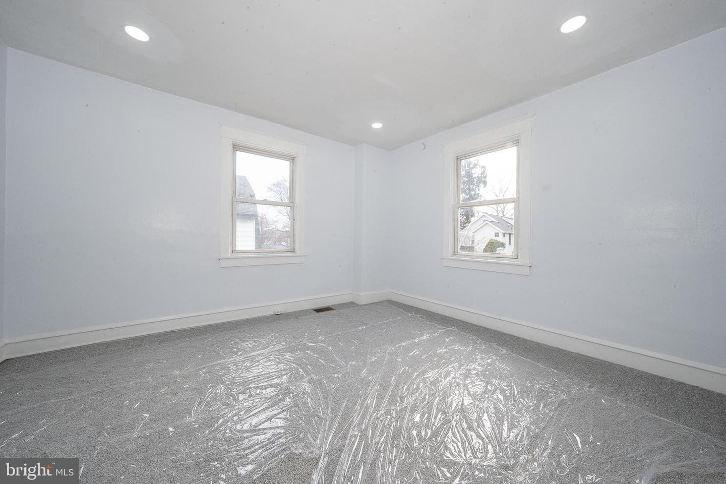 828 Mason Avenue photo 46