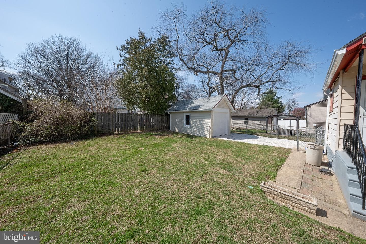 828 Mason Avenue photo 71
