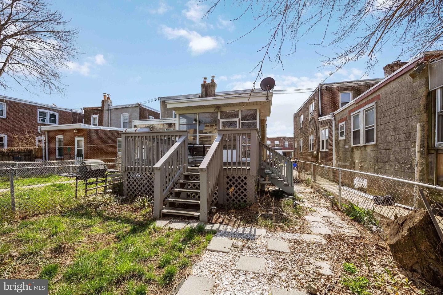 2622 W 7th Street photo 30
