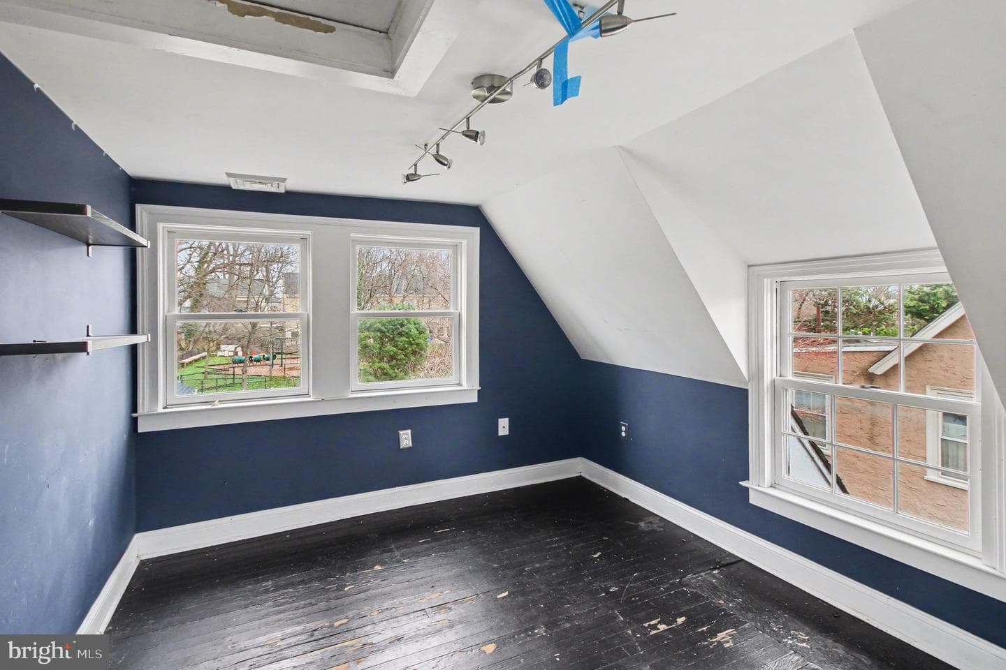 633 Walnut Lane photo 22