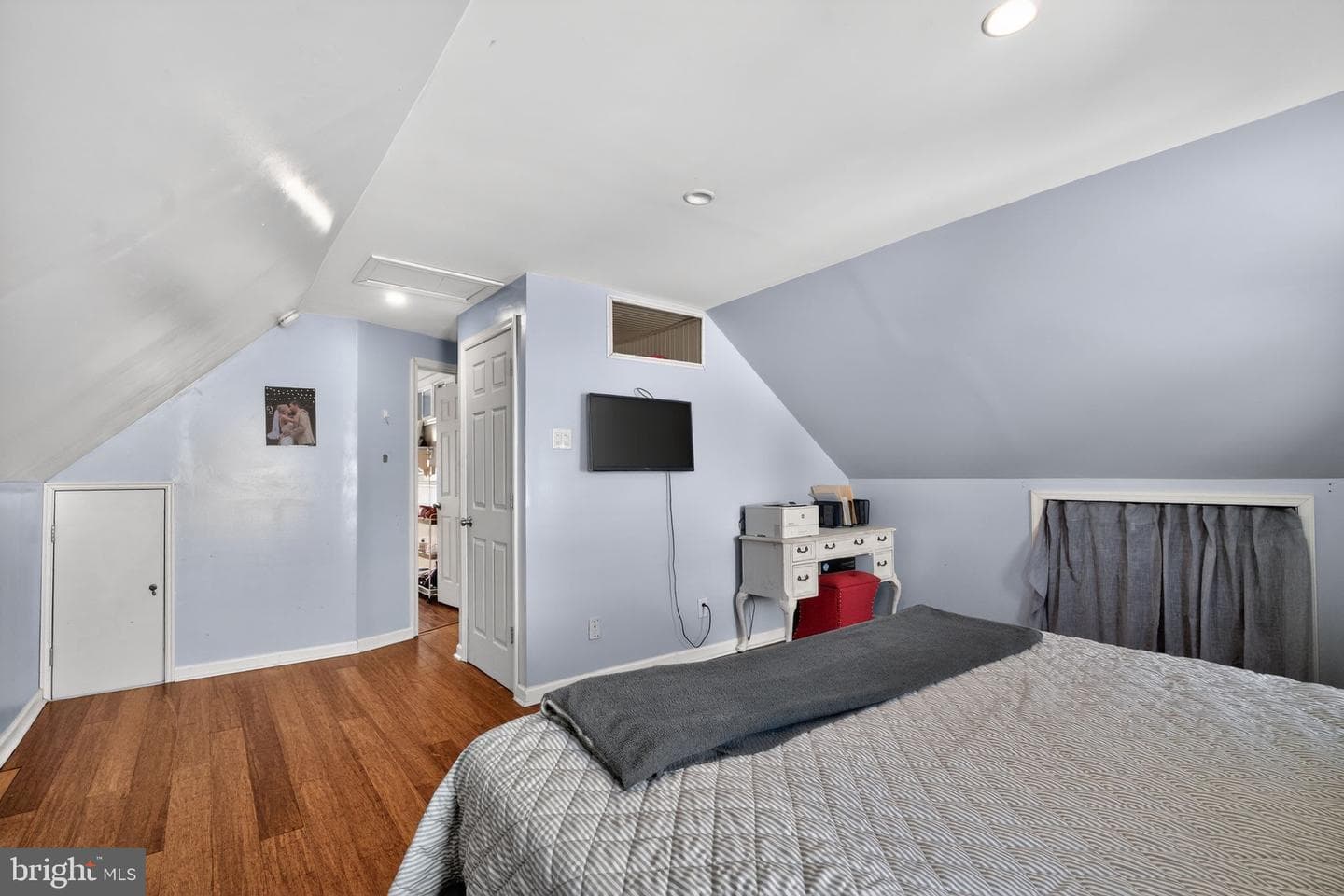 55 Kirk Lane photo 13
