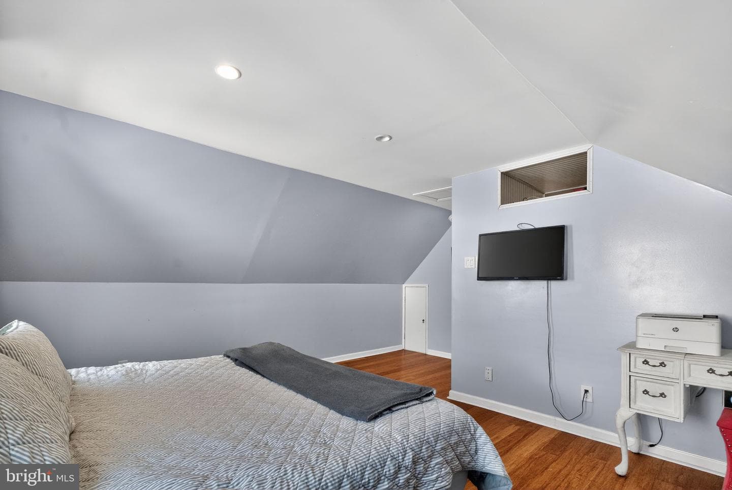 55 Kirk Lane photo 15