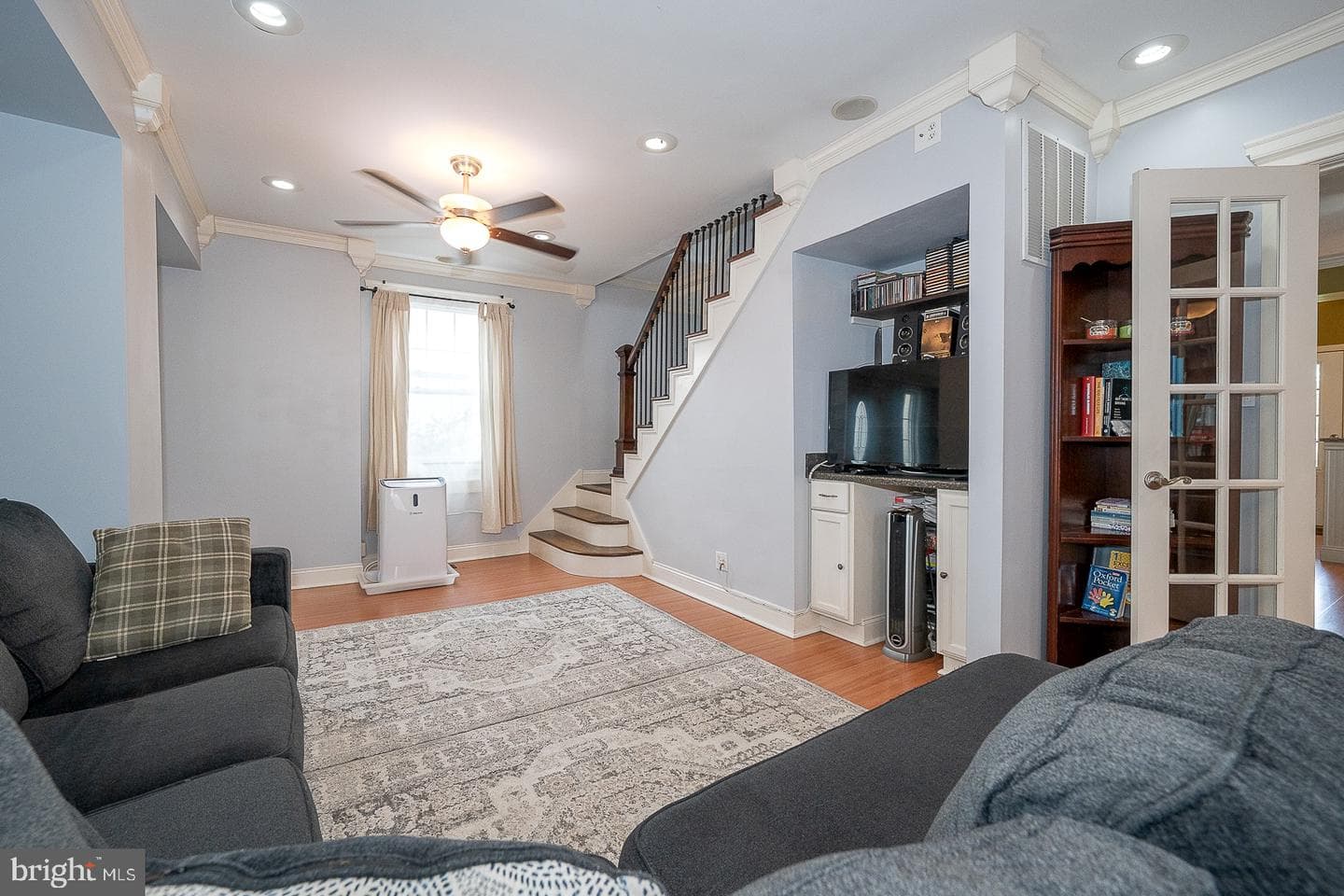 240 Wadas Avenue photo 14