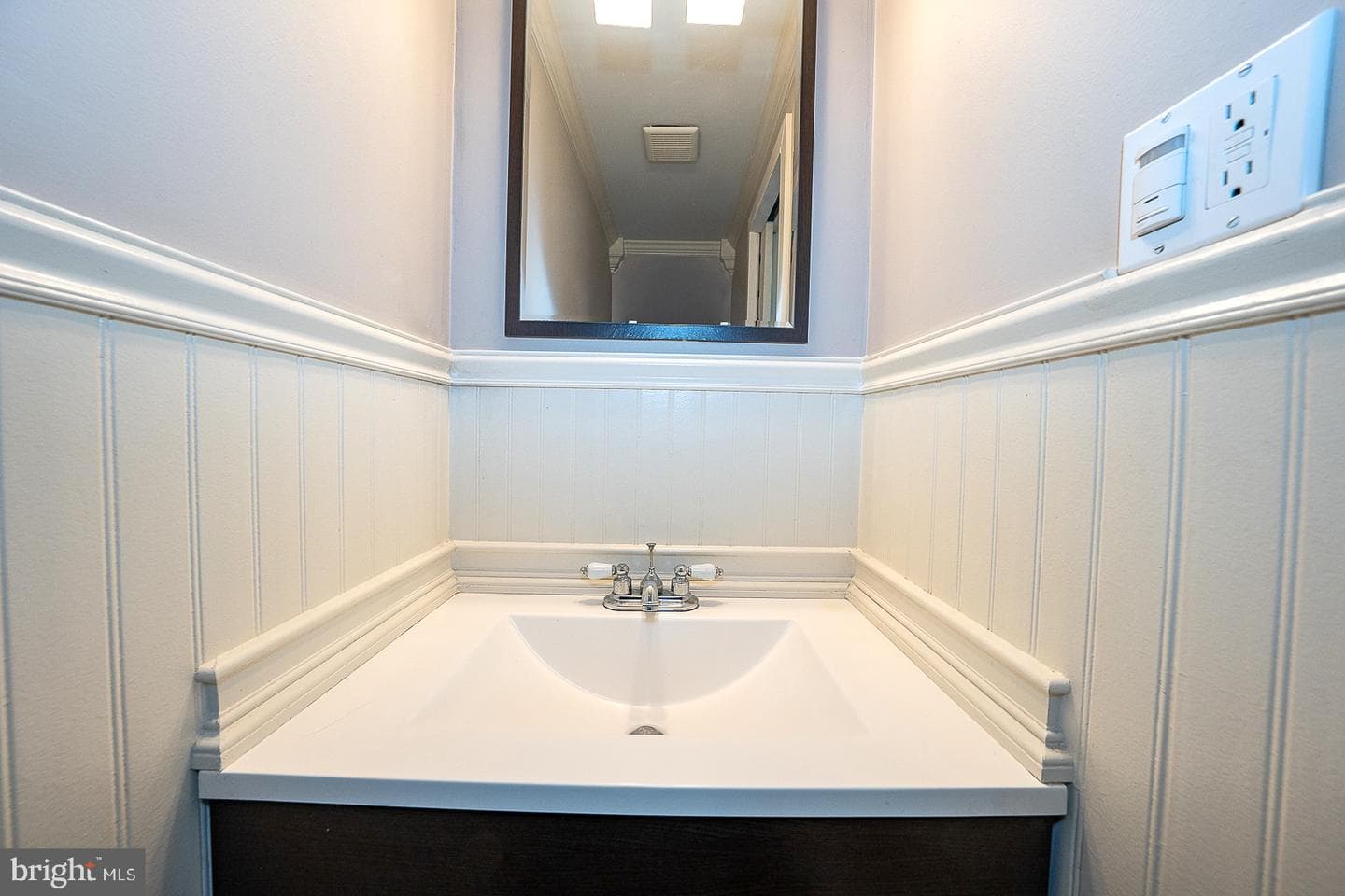 240 Wadas Avenue photo 26