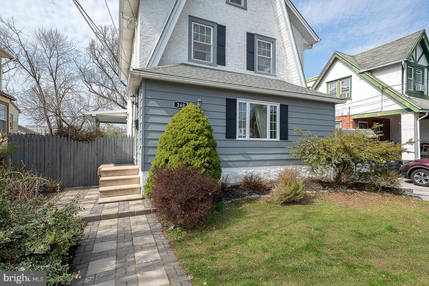240 Wadas Avenue photo 5