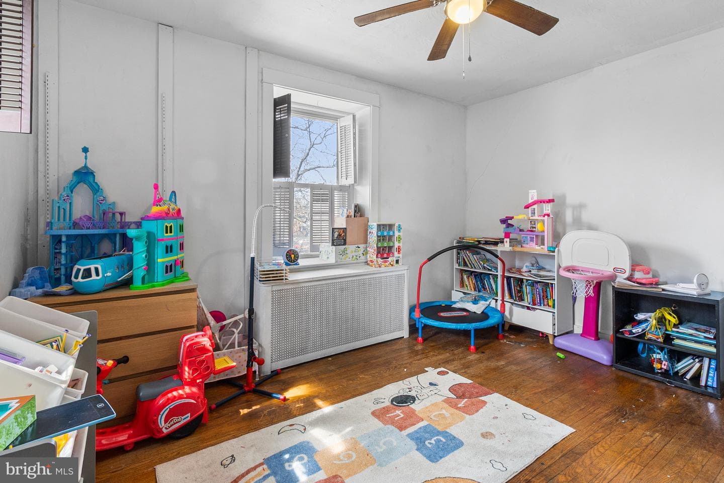 524 E 21st Street photo 27