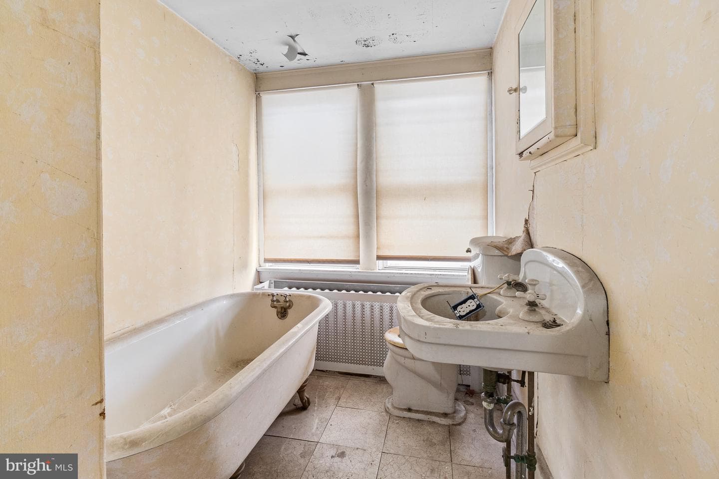 524 E 21st Street photo 31