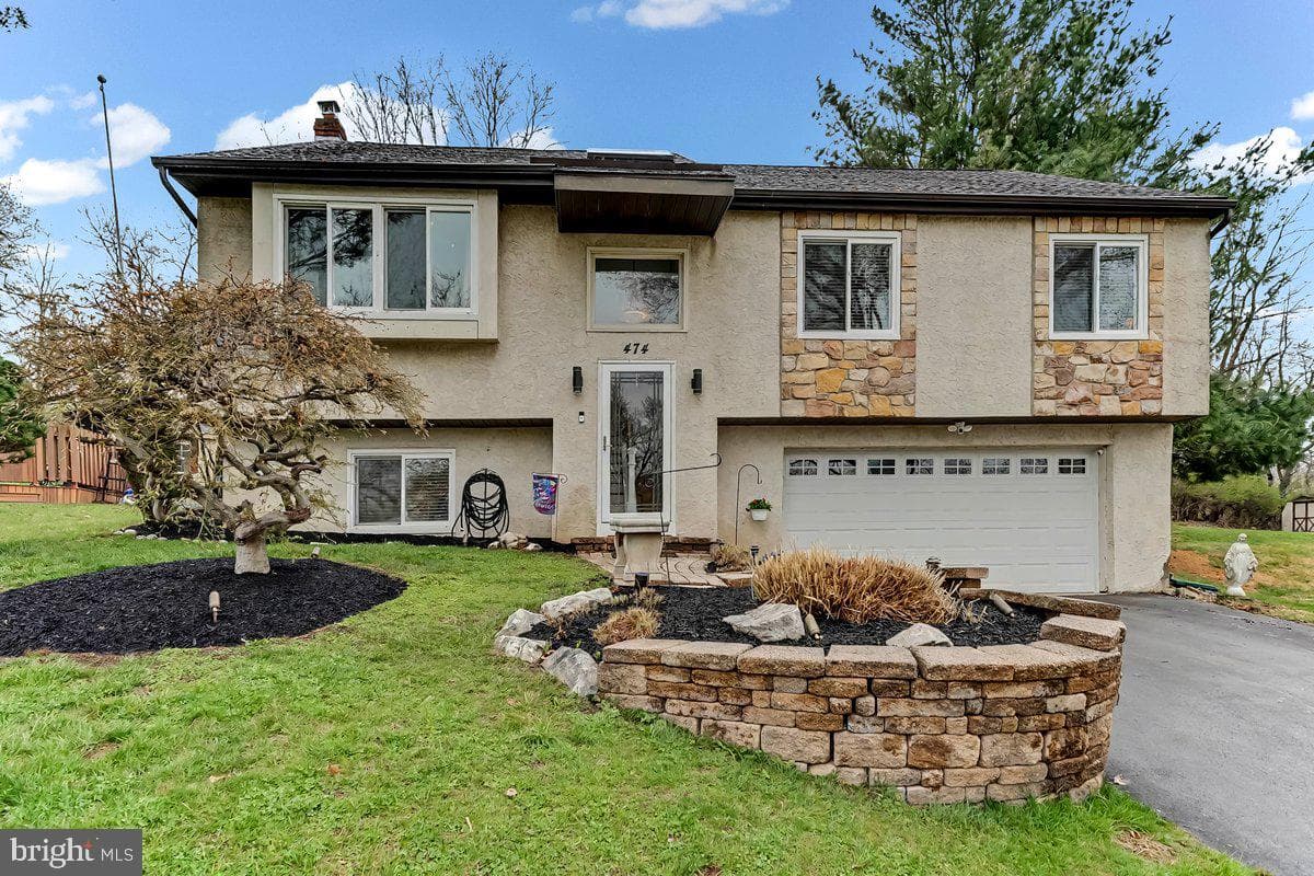 474 Ridge Lane photo 4