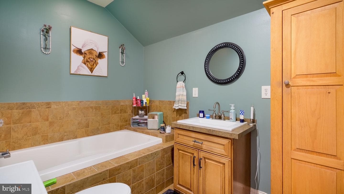367 Mount Alverno Road photo 101