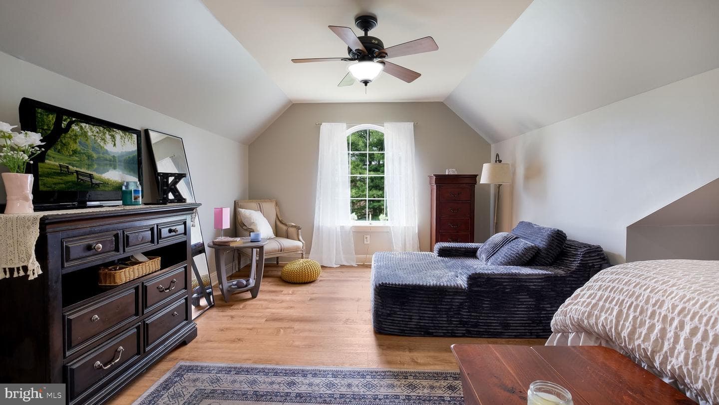367 Mount Alverno Road photo 97