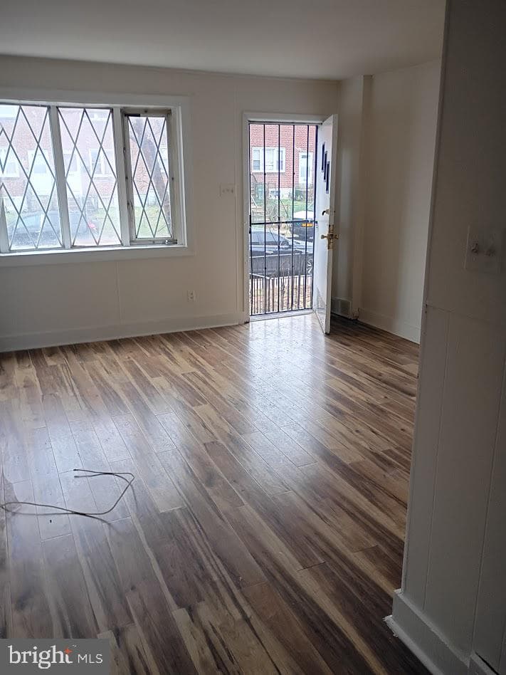 606 Colwyn photo 2