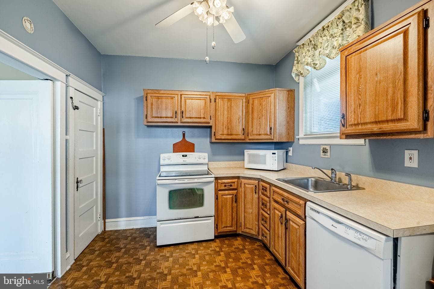 220 W Albemarle Avenue photo 12