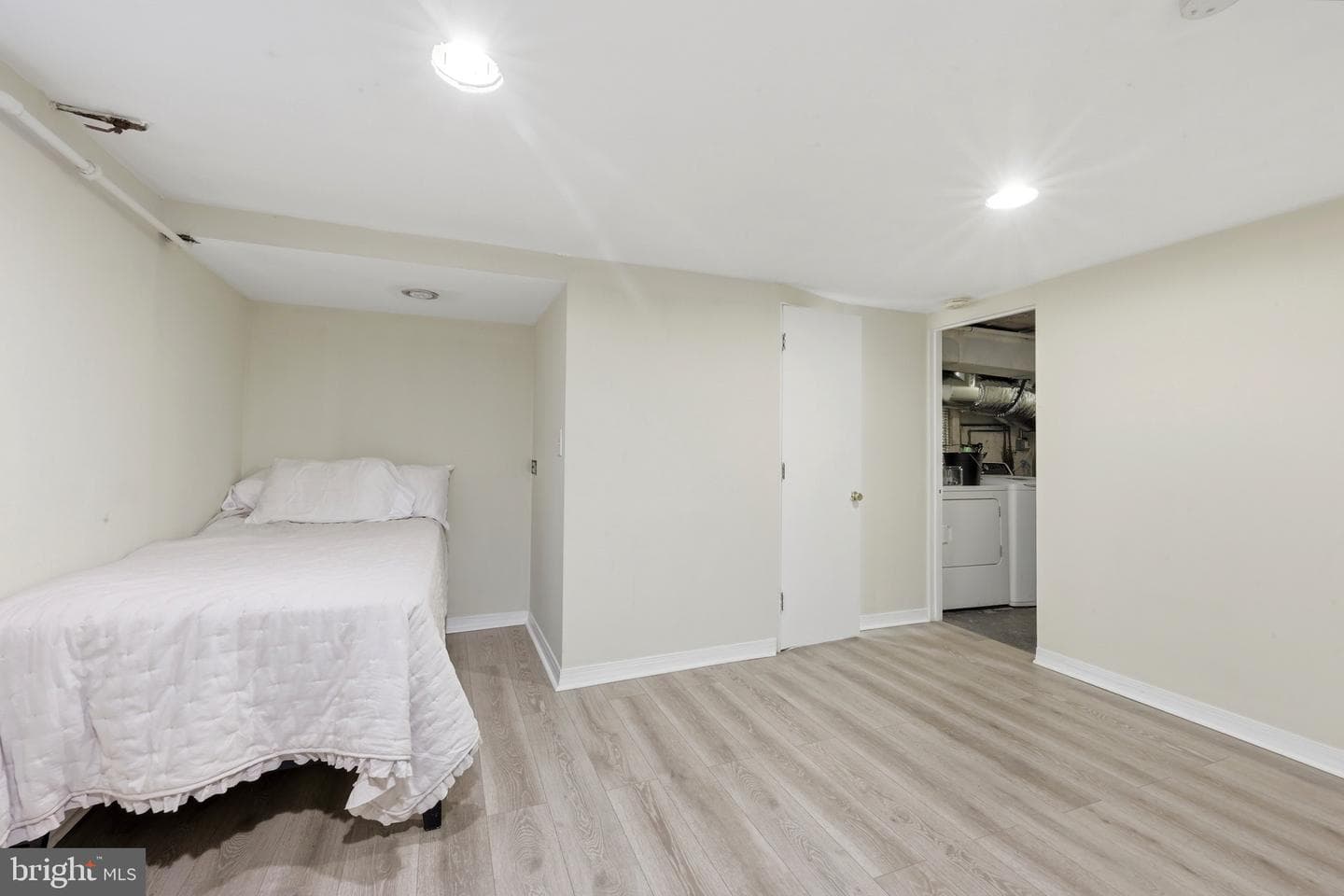 950 Taylor Drive photo 12