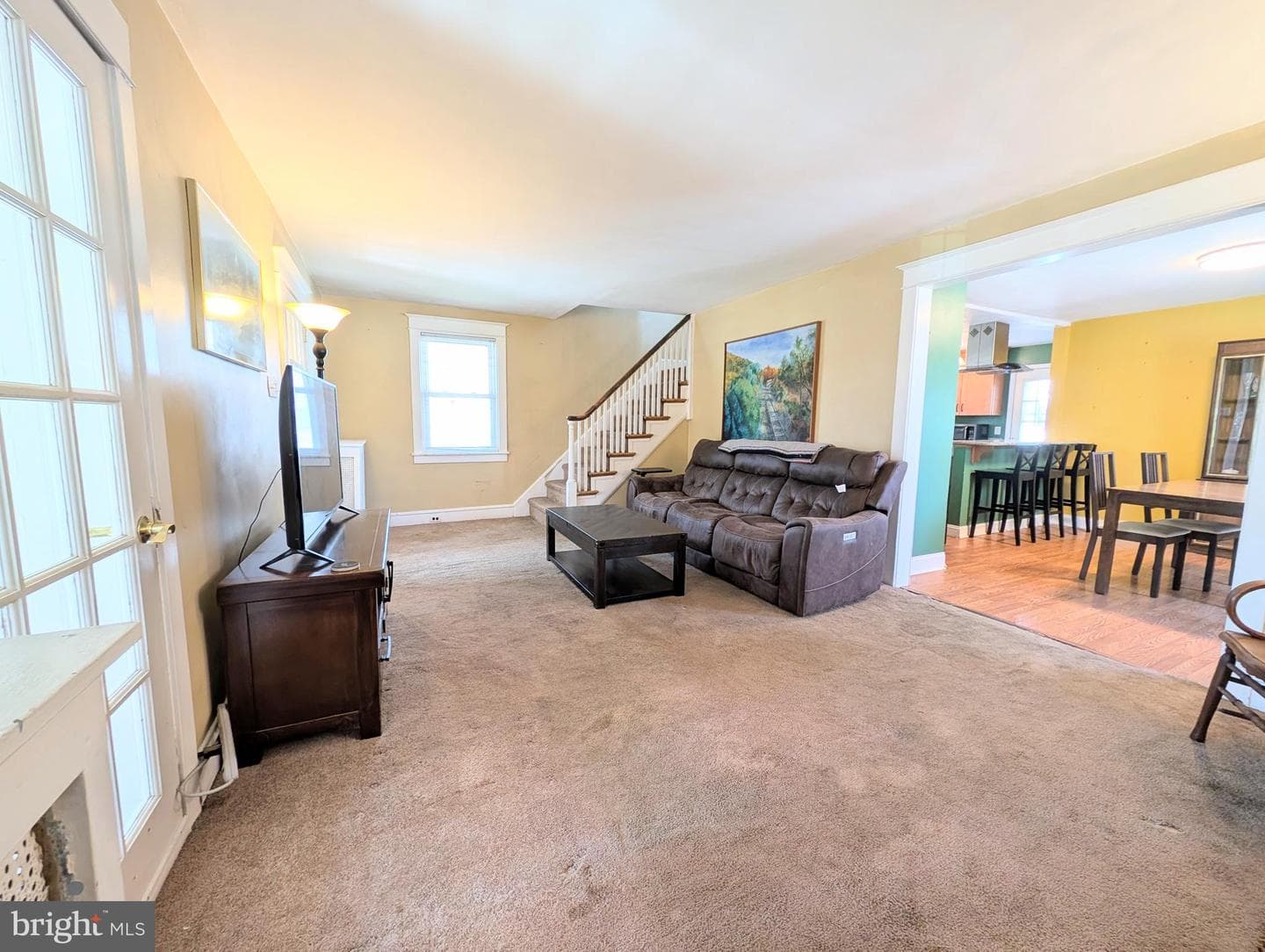 905 Edmonds Avenue photo 3
