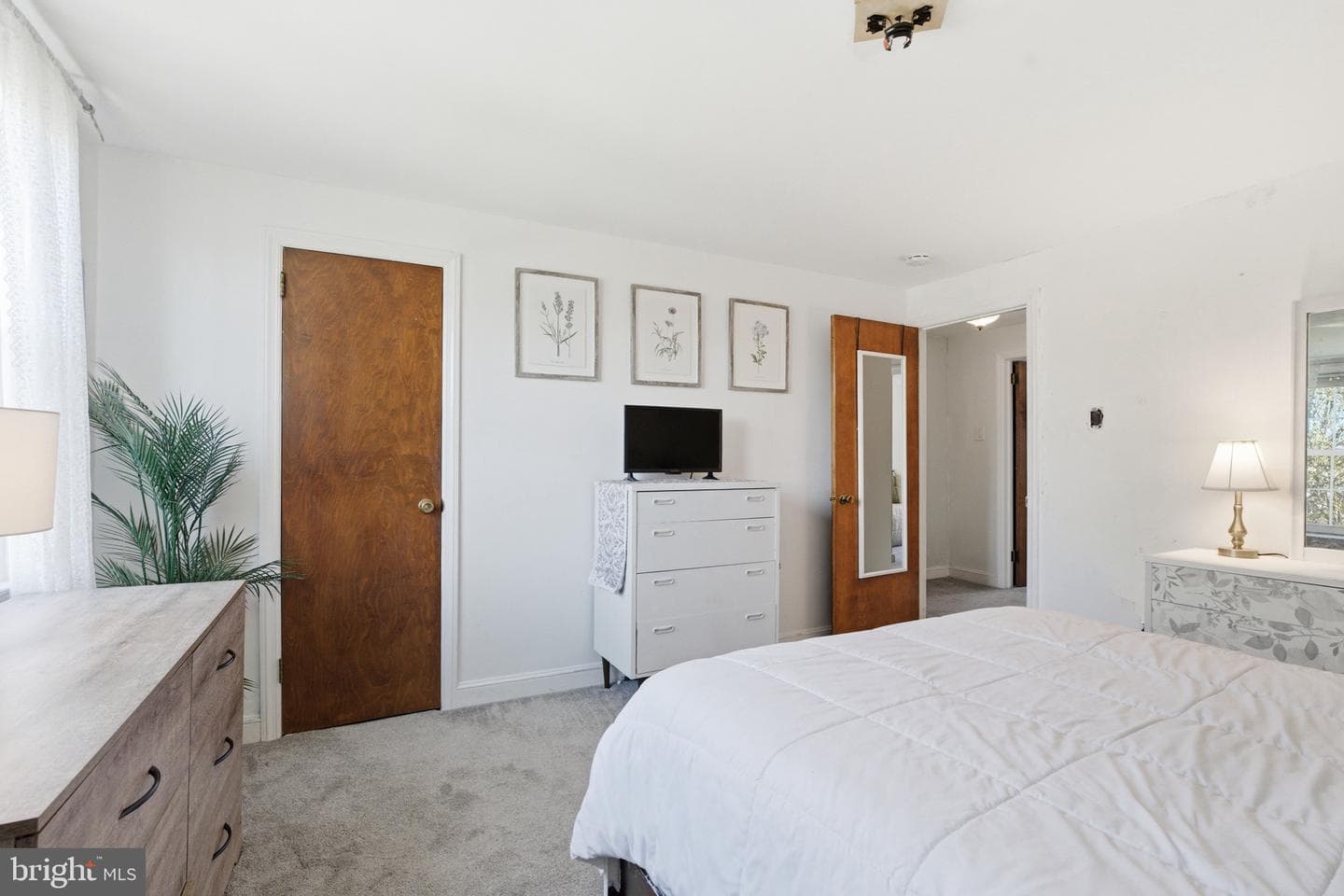 614 Rively Avenue photo 32