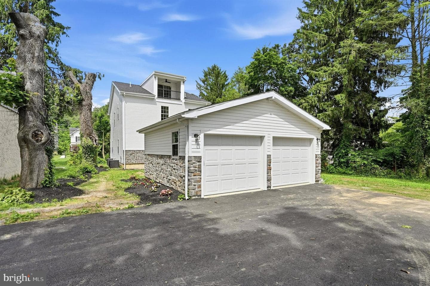 614 Wallingford Avenue photo 33