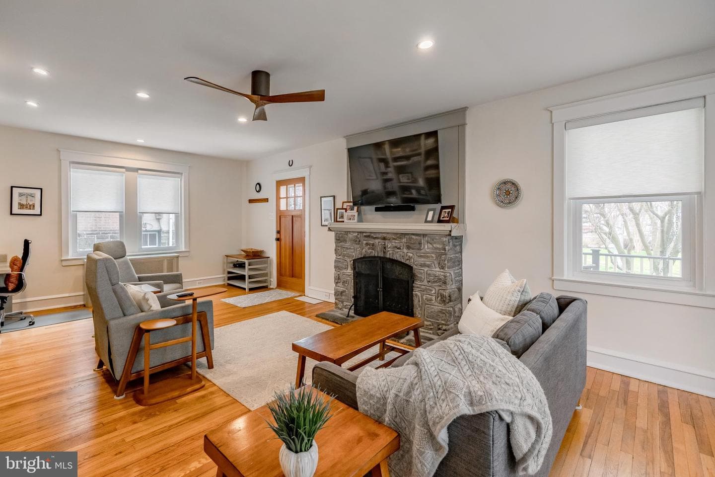 2525 Olcott Avenue photo 6