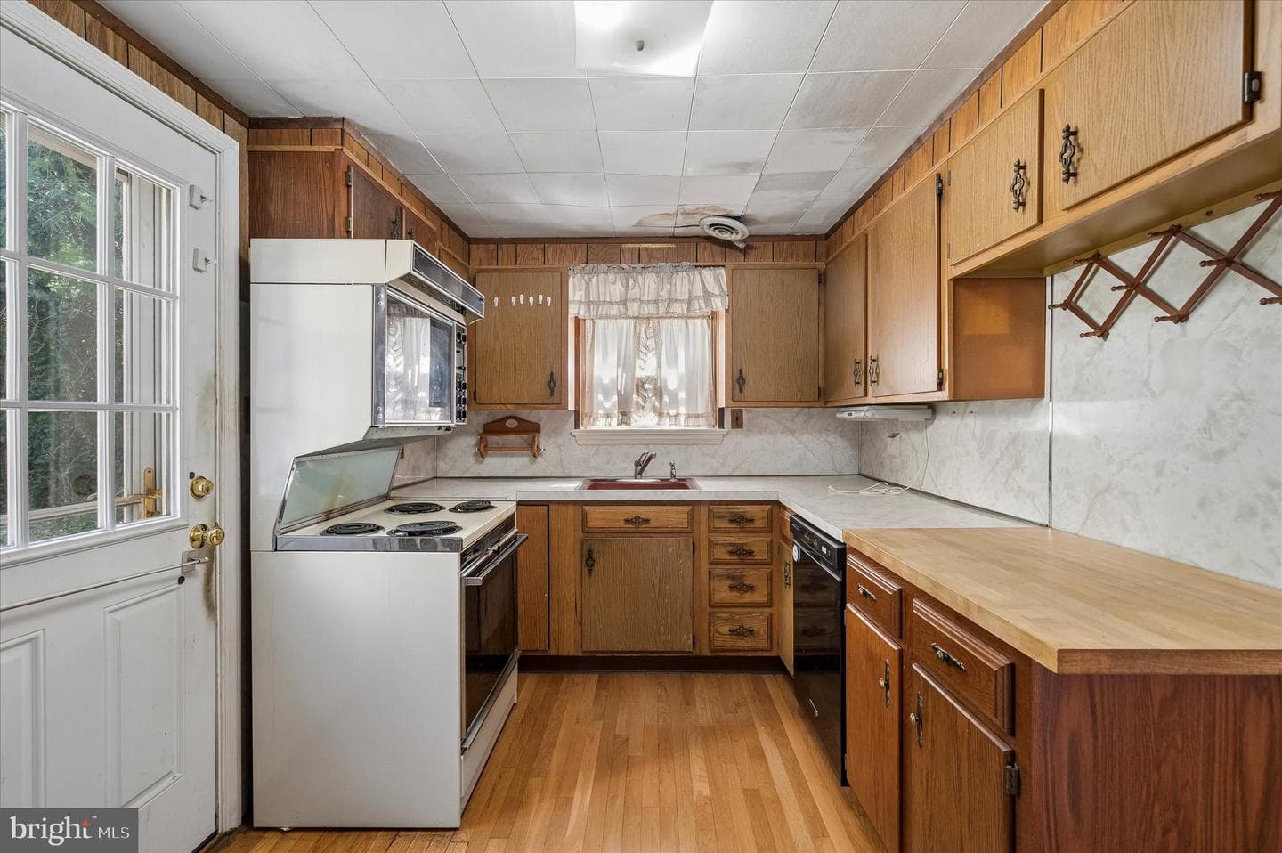 125 S Sproul Road photo 11