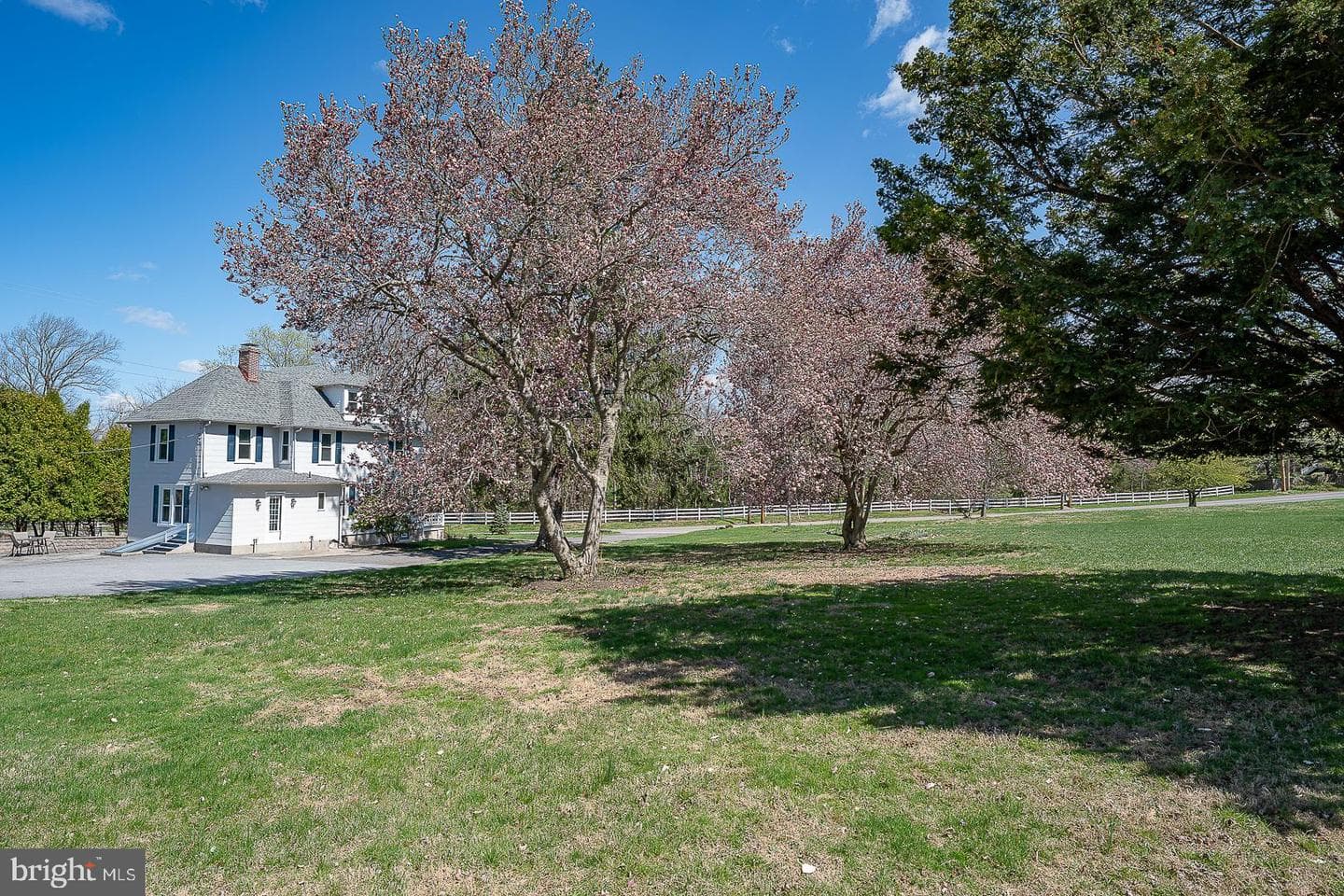 642 Concord Road photo 30