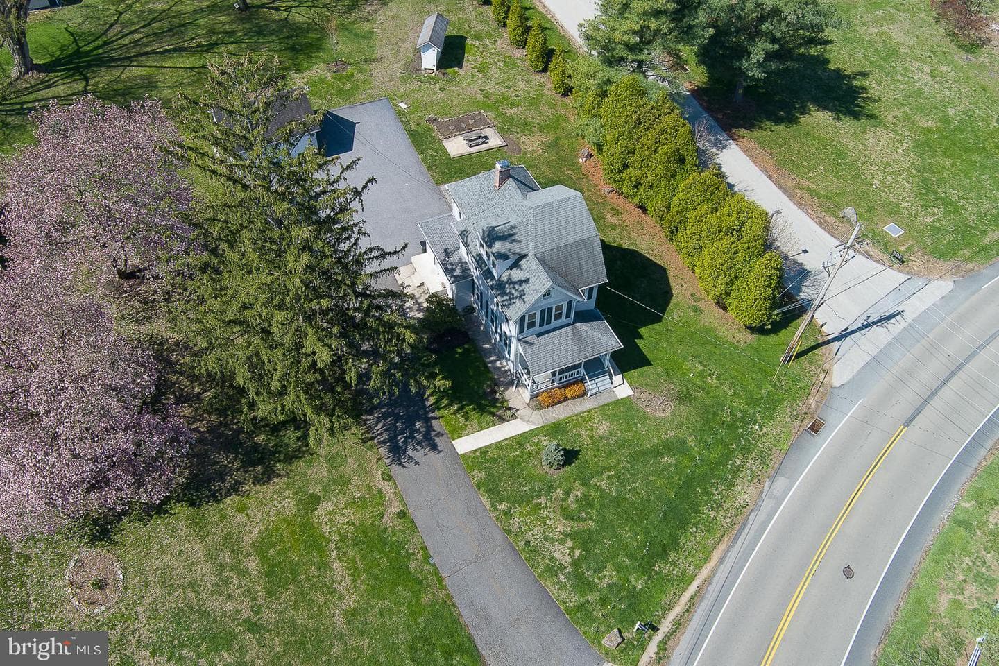 642 Concord Road photo 43