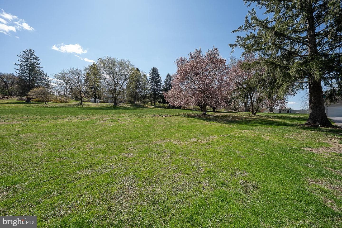 642 Concord Road photo 46