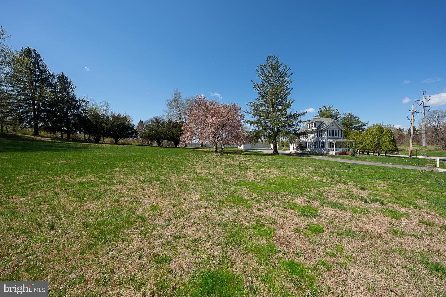 642 Concord Road photo 47