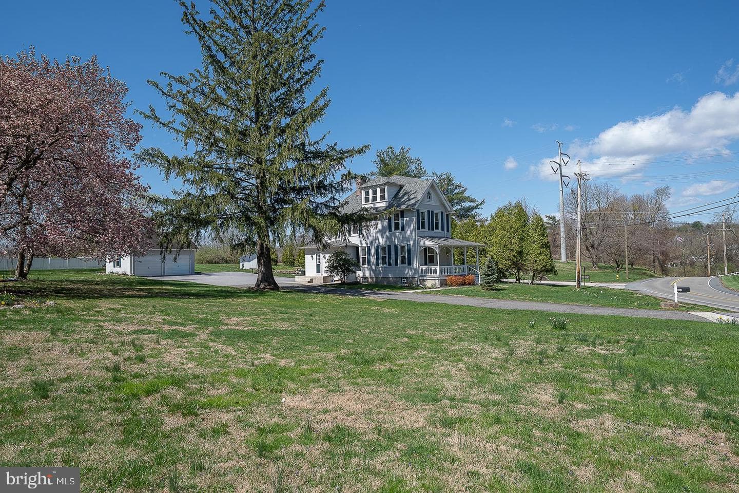 642 Concord Road photo 48