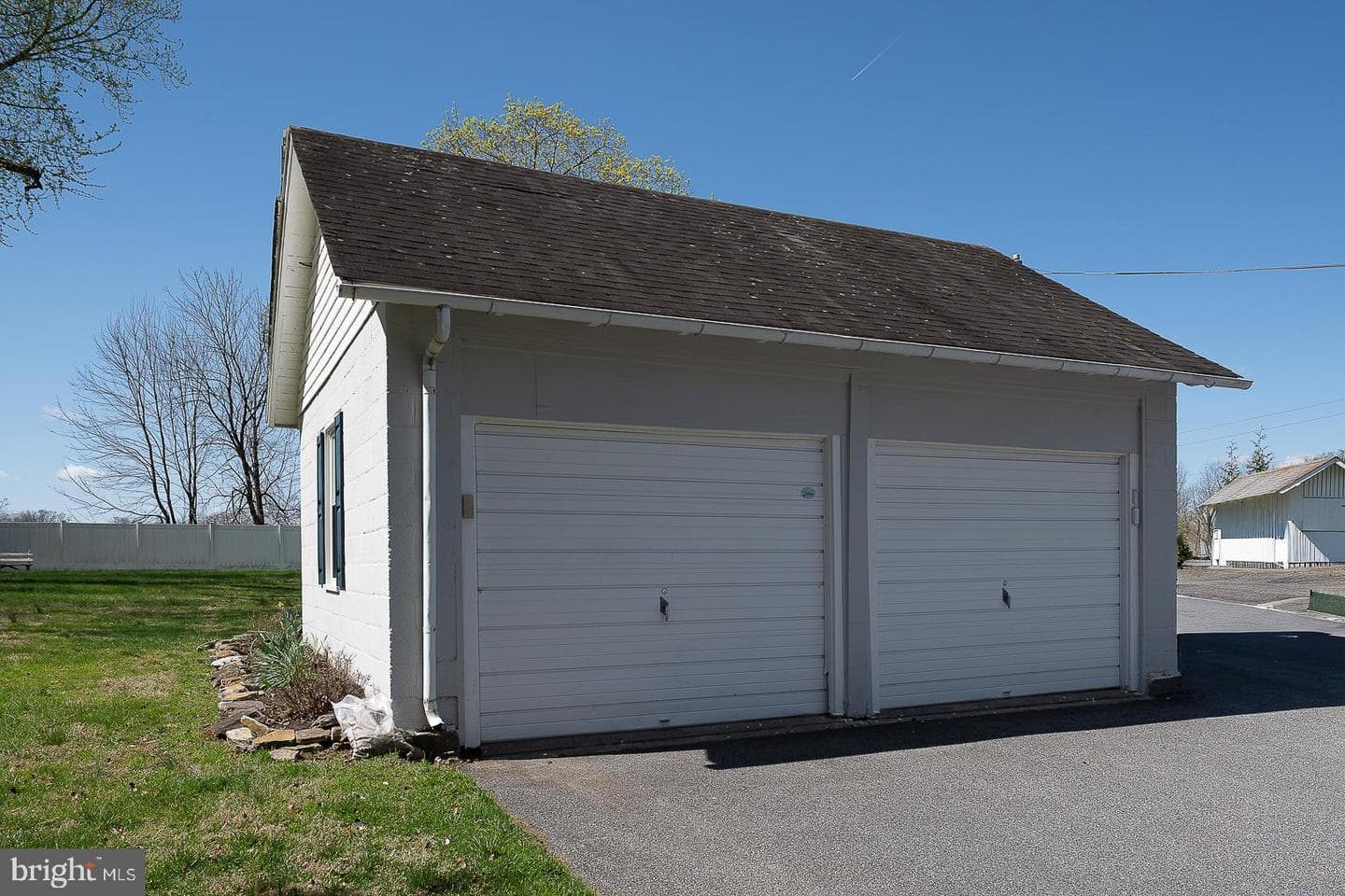 642 Concord Road photo 55