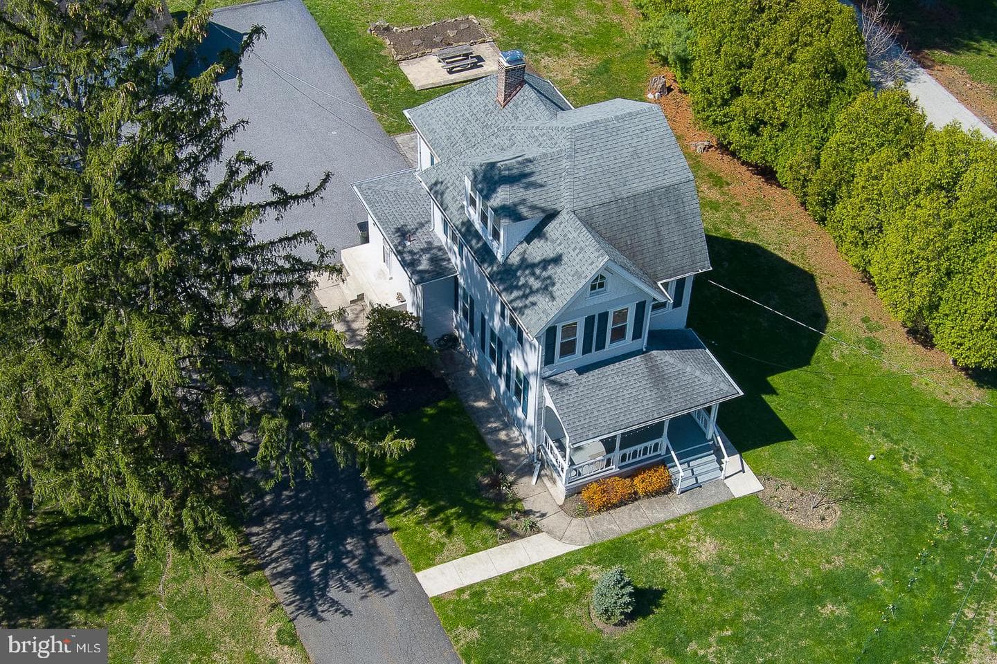 642 Concord Road photo 7