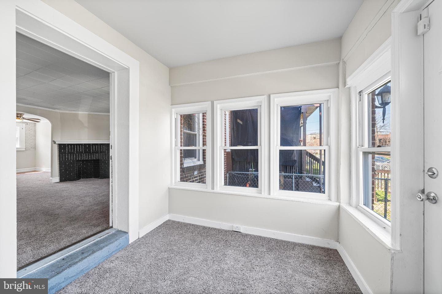 128 Whitely Terrace photo 4