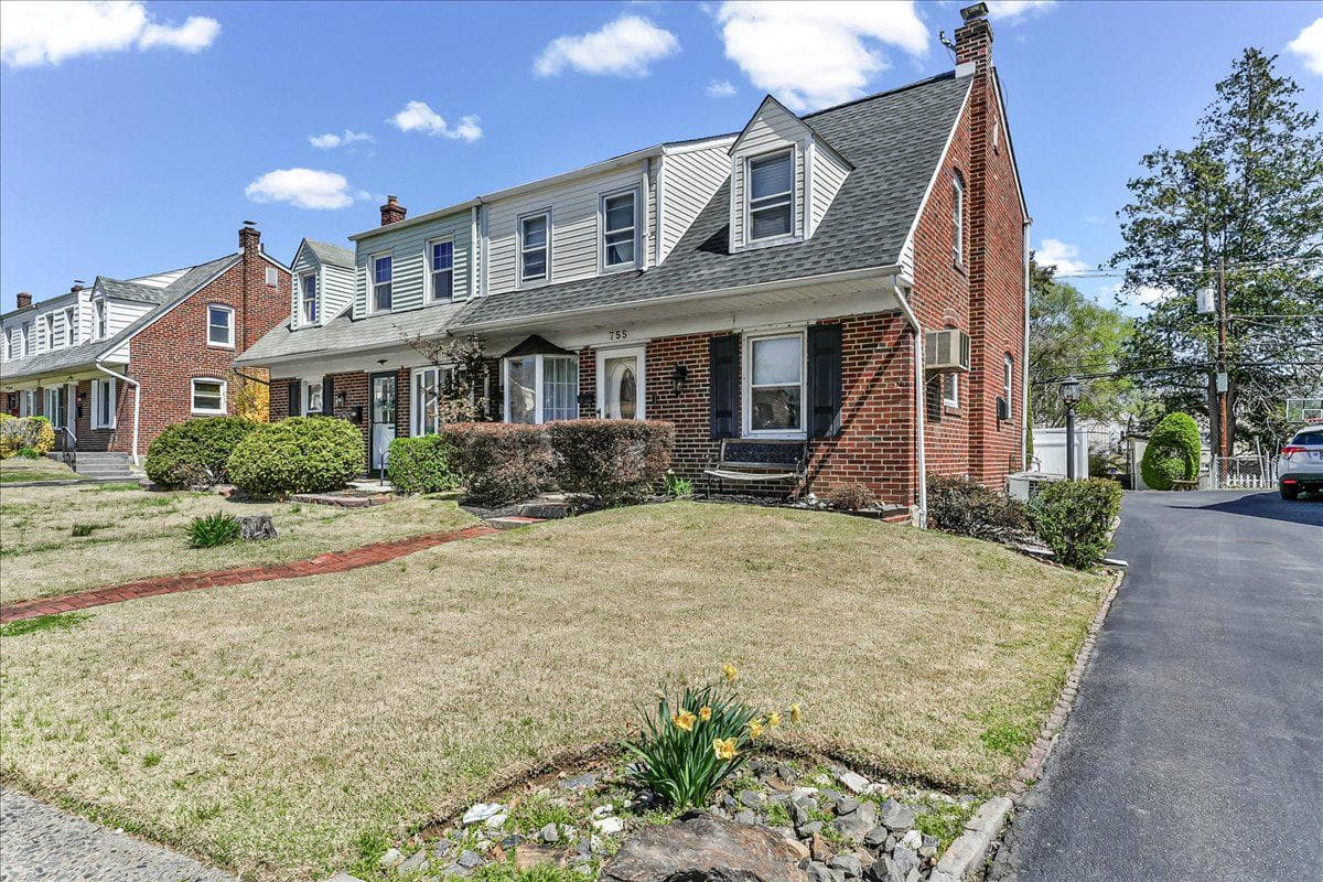 755 Braxton Road